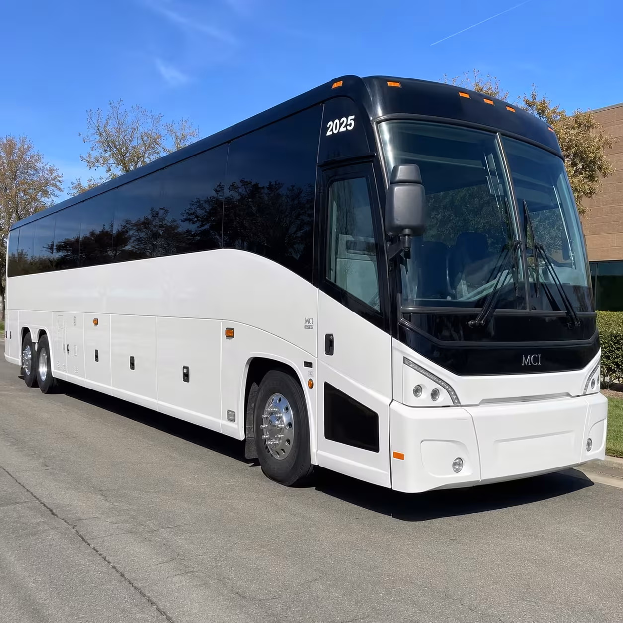 pasadena party bus rentals for bachelorette and birthday concerts