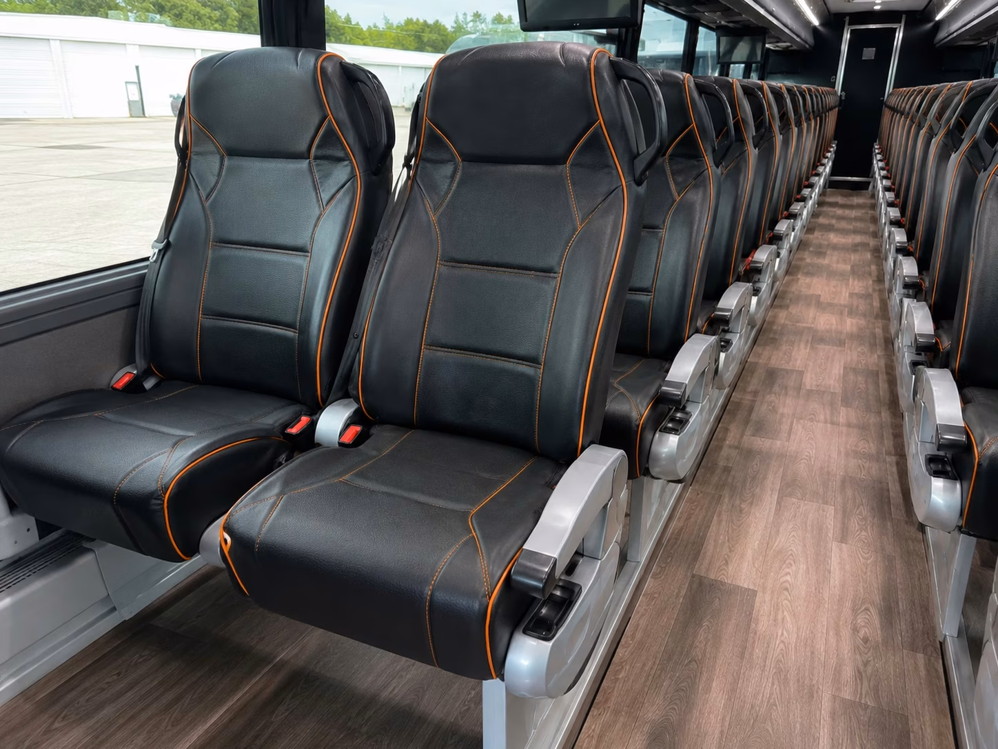 pasadena wedding guest shuttle buses from hotel to ceremony