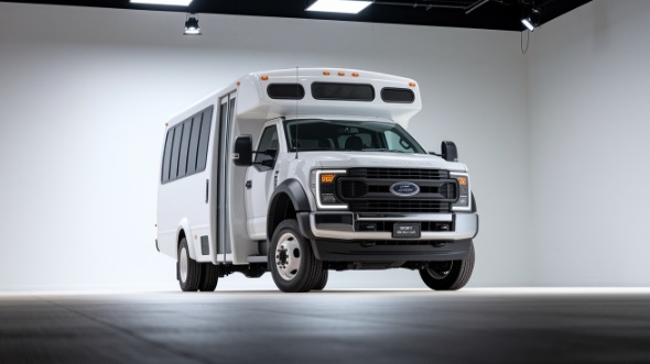 15 passenger minibus